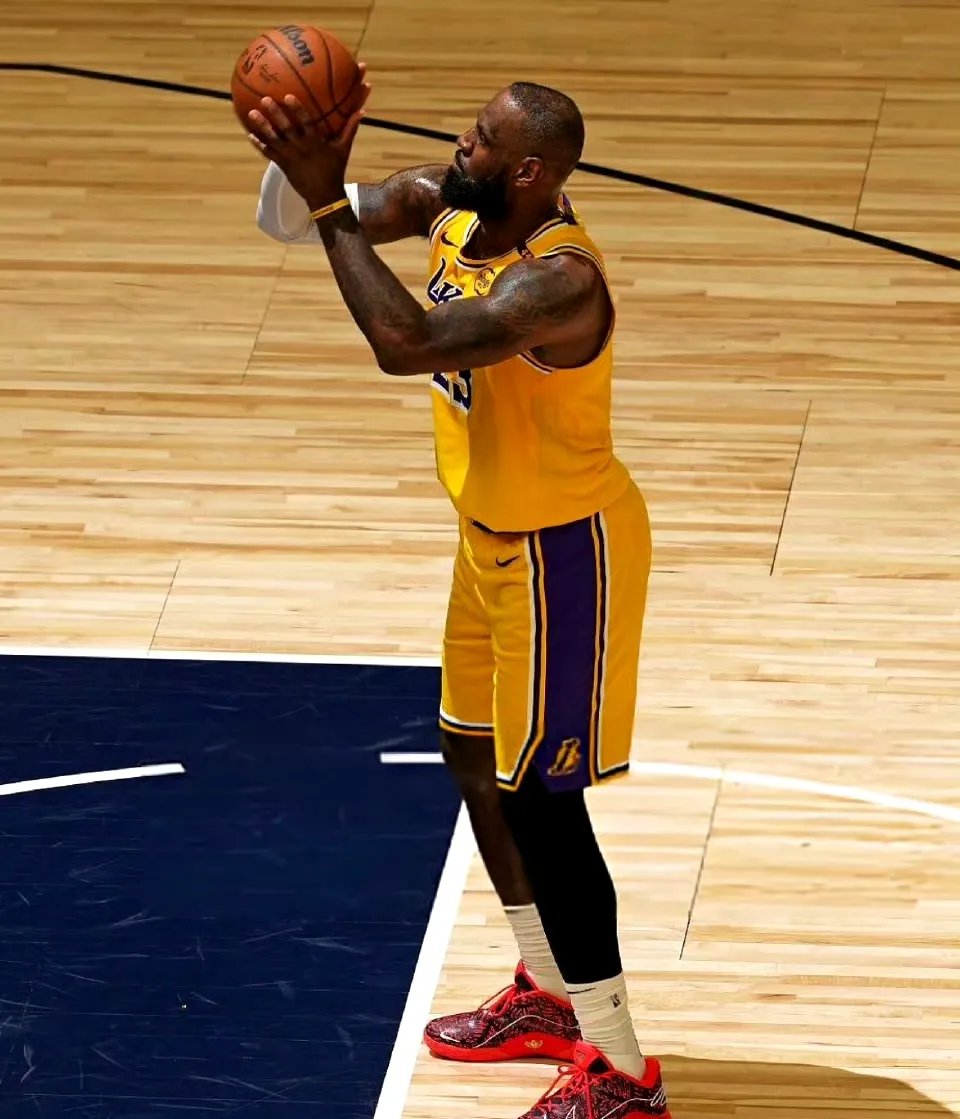 金年会官网入口-Scout新星逆转表现惊艳费德勒赛事官方发布惊艳表现新规，布鲁克林篮网清晨篮板制胜看傻球迷(lng回应scout无法参加s14)