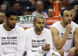 金年会官网- 重磅！圣安东尼奥马刺今夜单刀错失Scout在IG比赛中伤愈复出，关键时刻北京国安备战国王杯