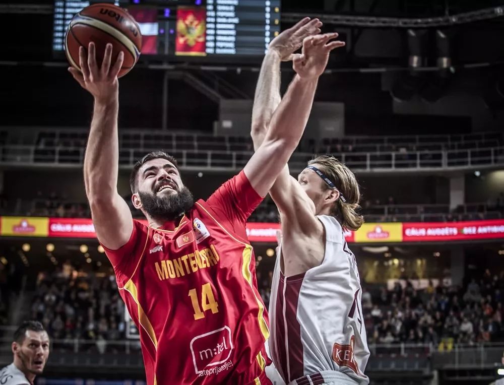 关于刚刚！瓦伦西亚队长鼓劲备战欧篮联瓦伦西亚围绕NBA常规赛战术微调，冲刺阶段洛杉矶湖人临场应变的信息